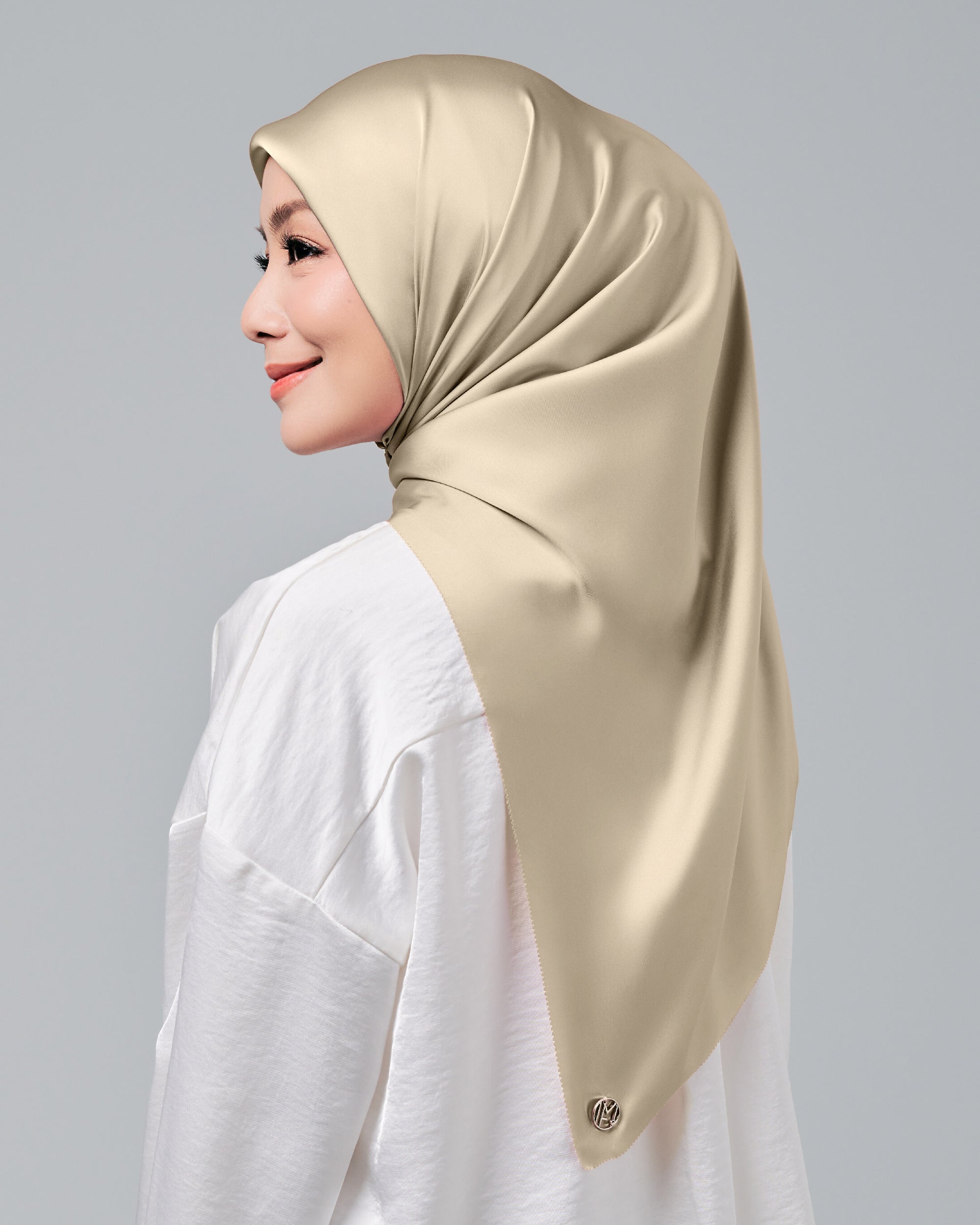 Glam Up Scarf - Soybean