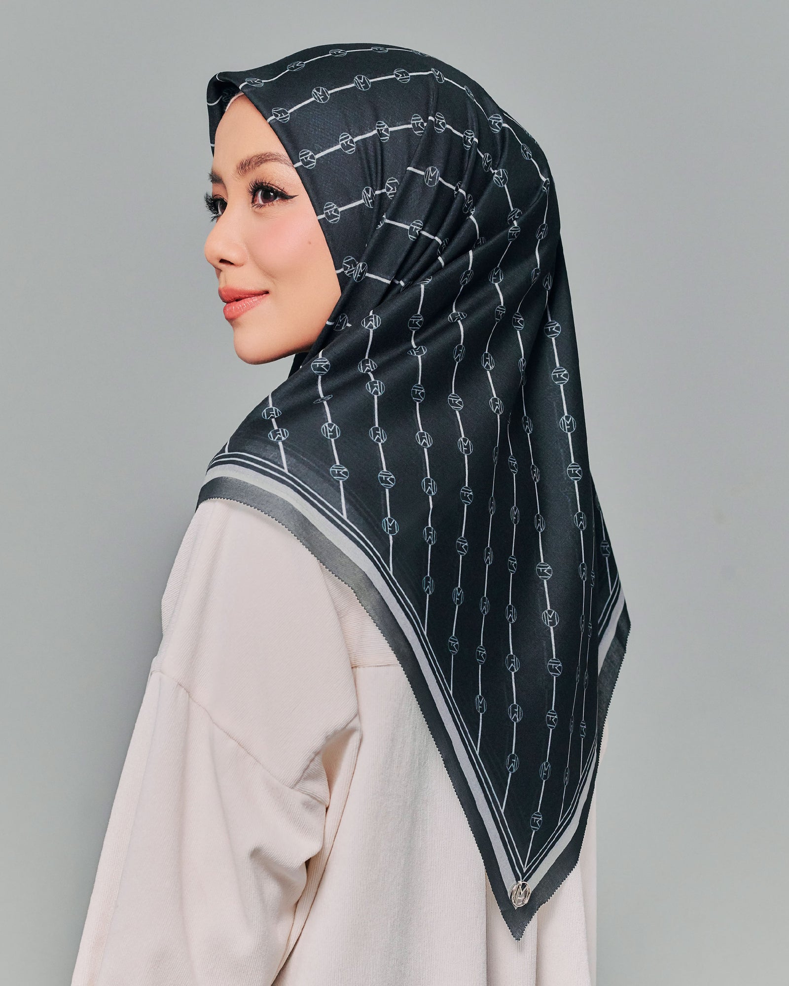 MF Replay Square - Black