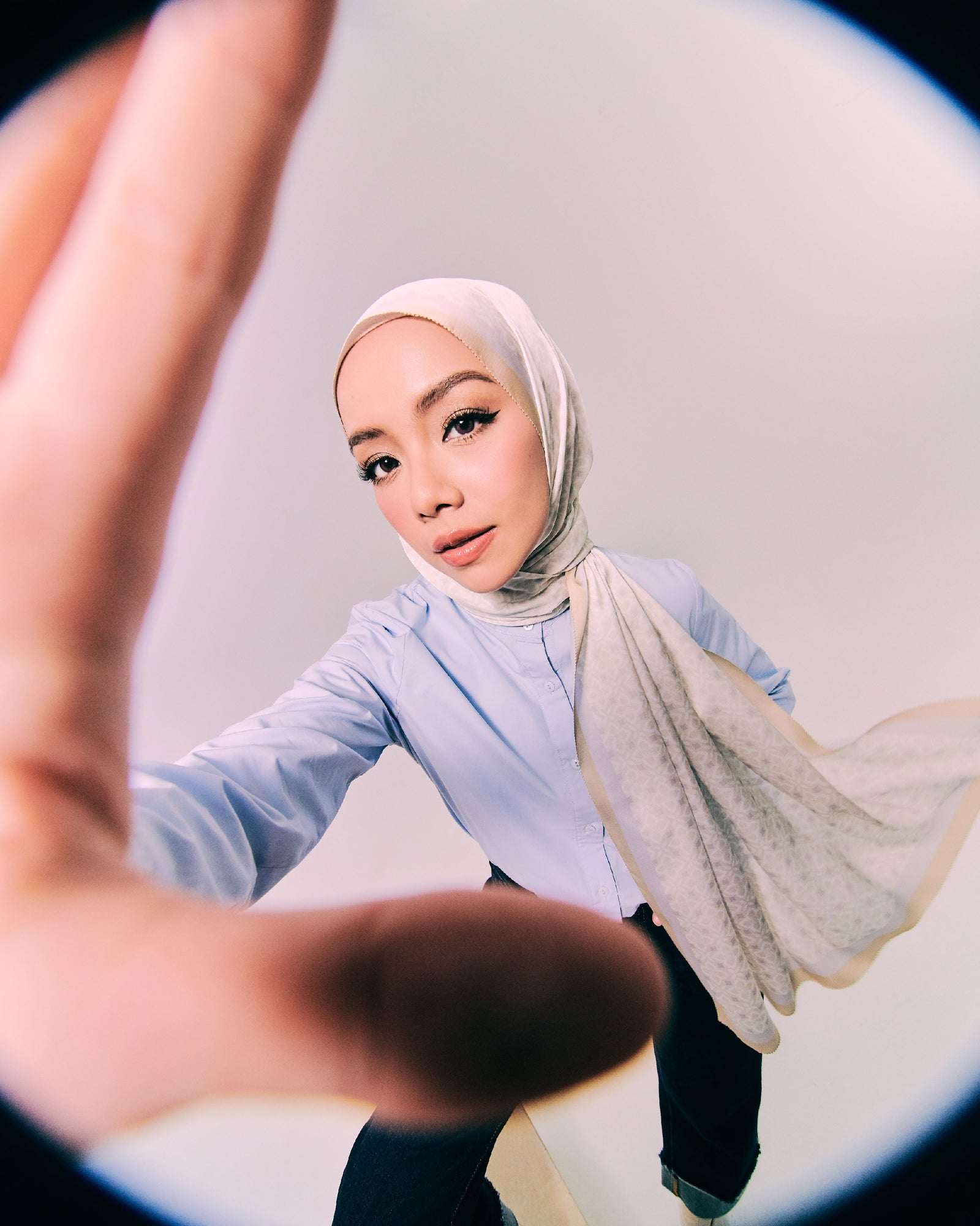 Clover Satin Shawl - Almond