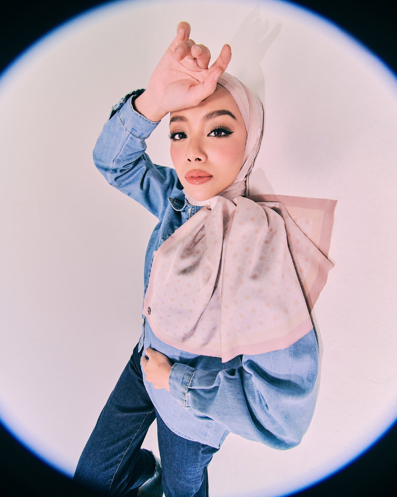 Clover Satin Shawl - Dusty Pink