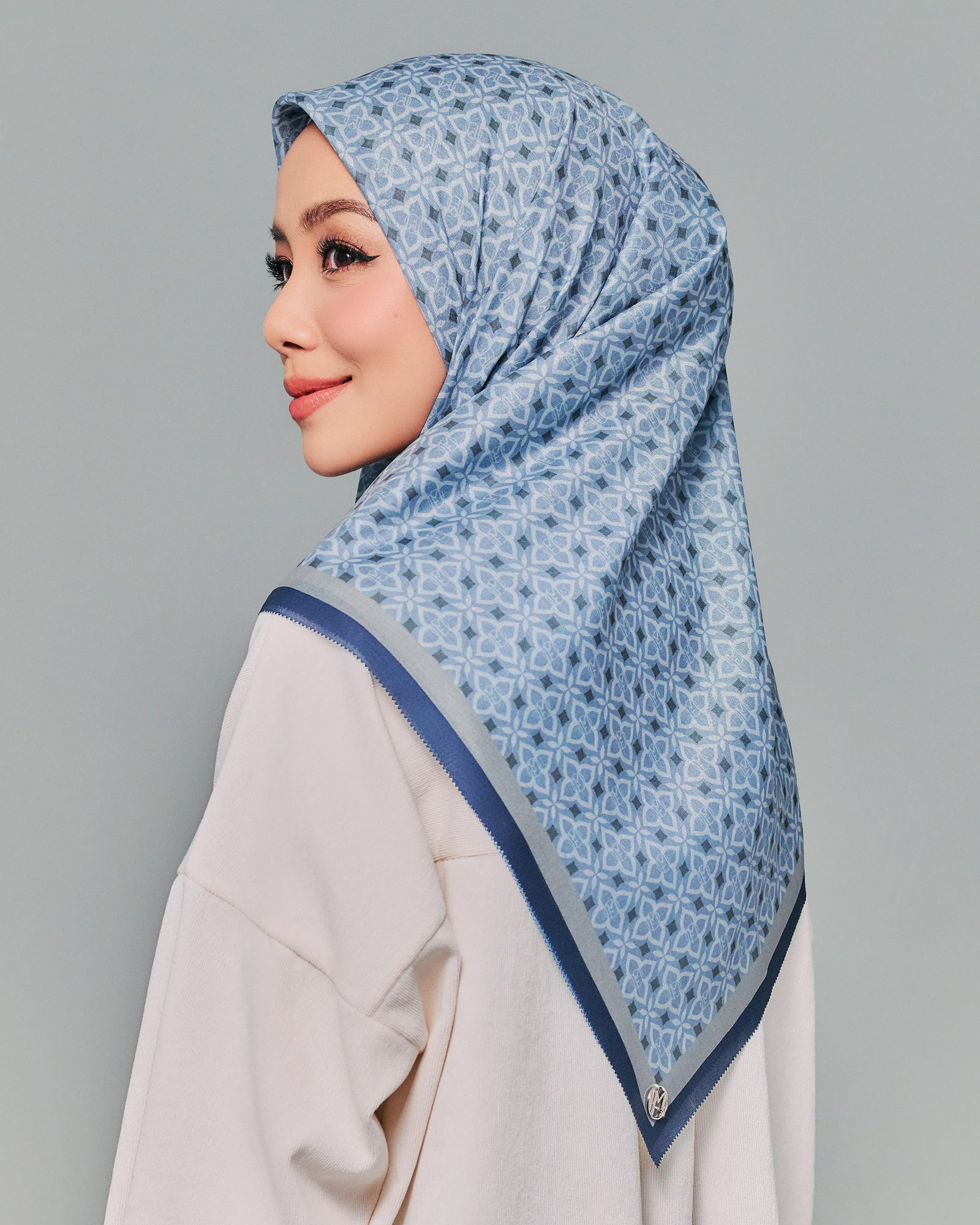 Clover Voile Square - Blueberry