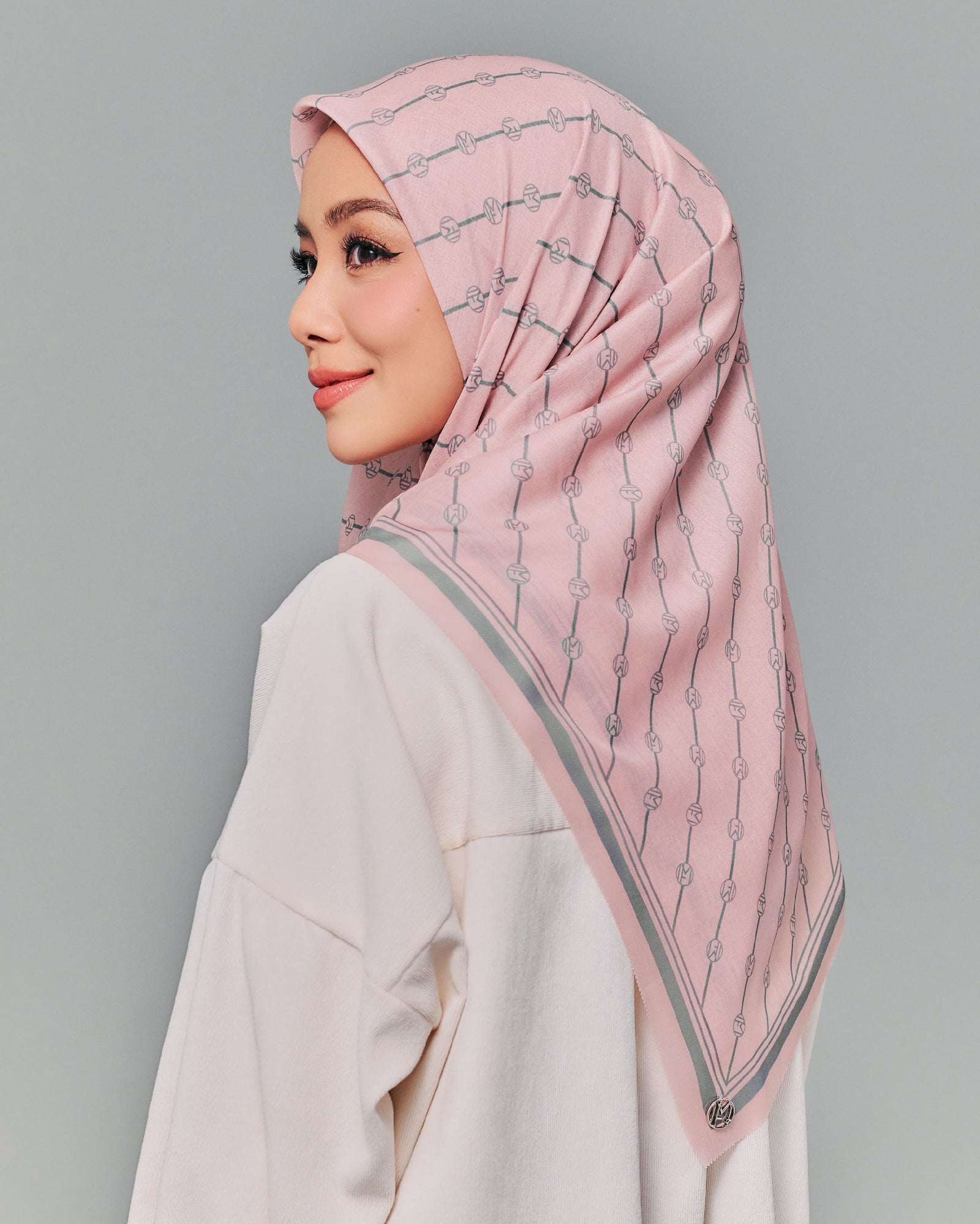 MF Replay Square - Icy Pink