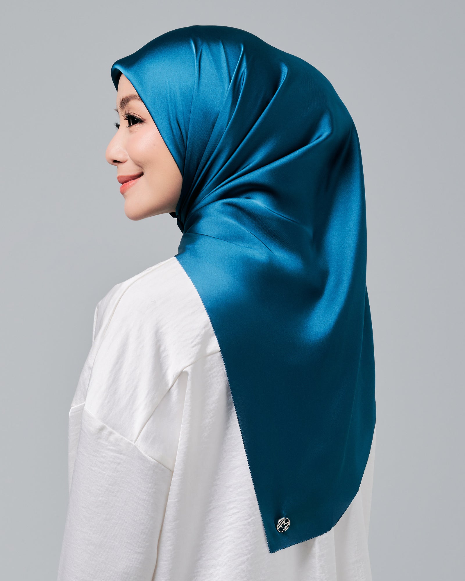 Glam Up Scarf - Mallard Blue