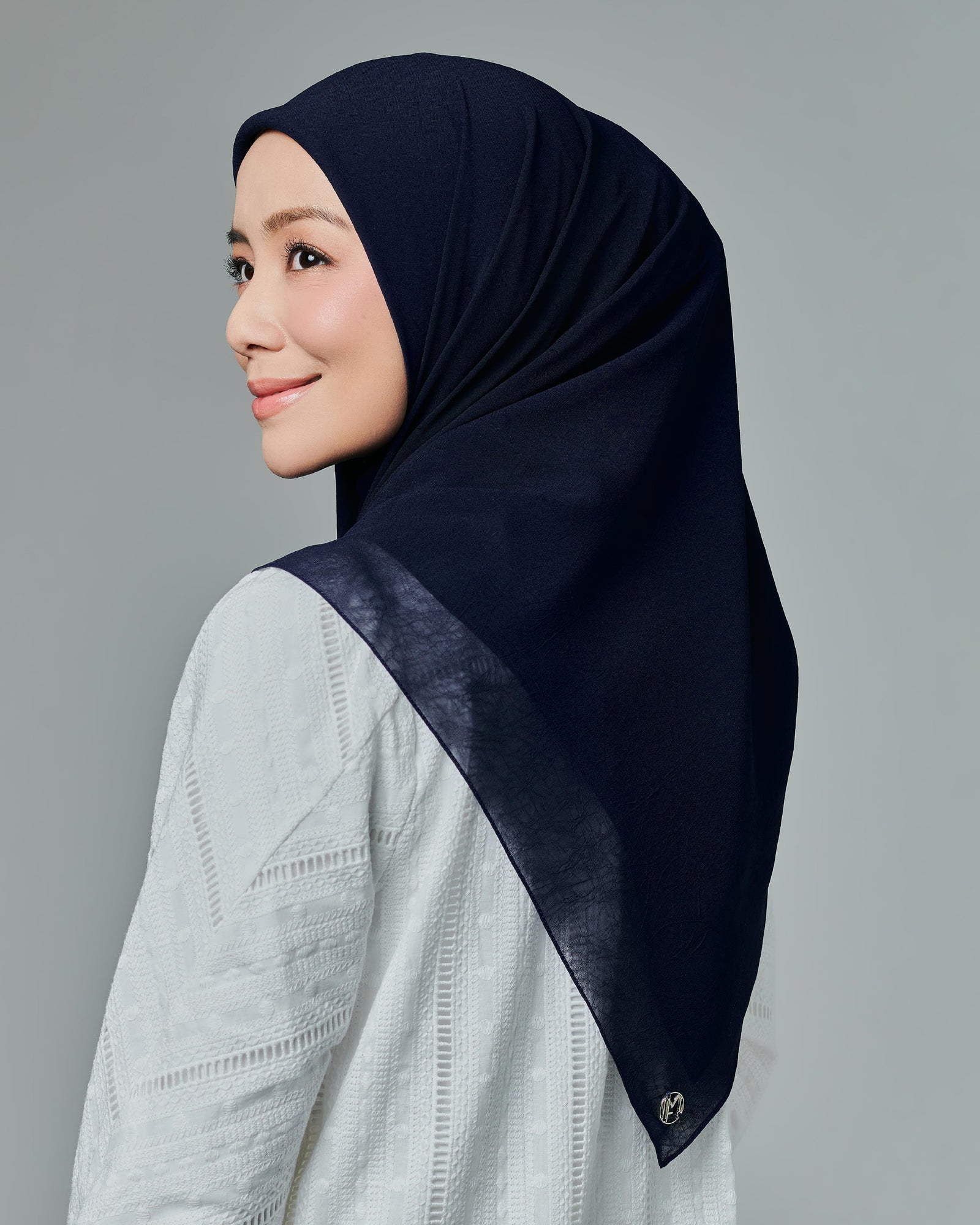 MF Square Chiffon - Navy