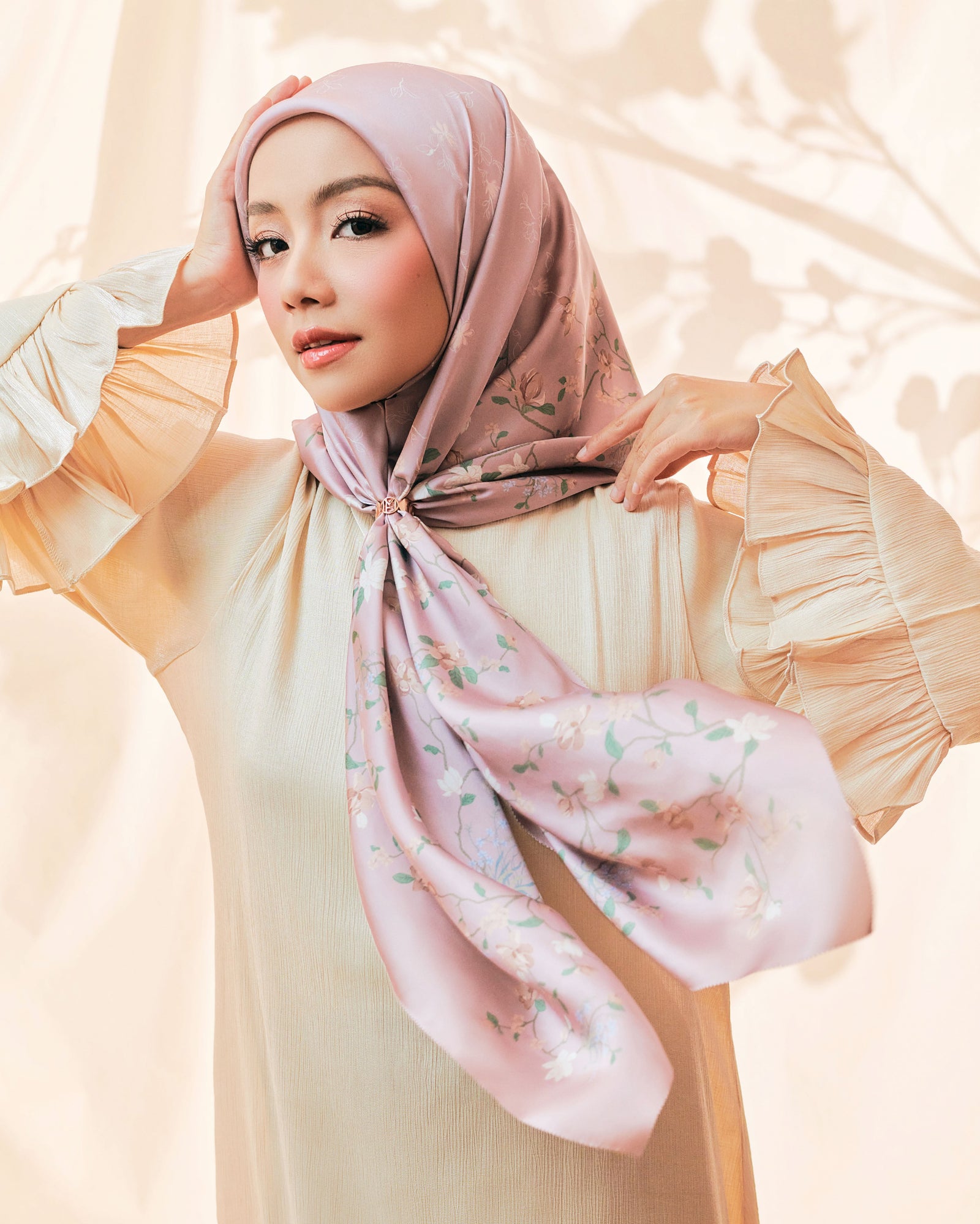 Magnolie Satin Square - Mauve