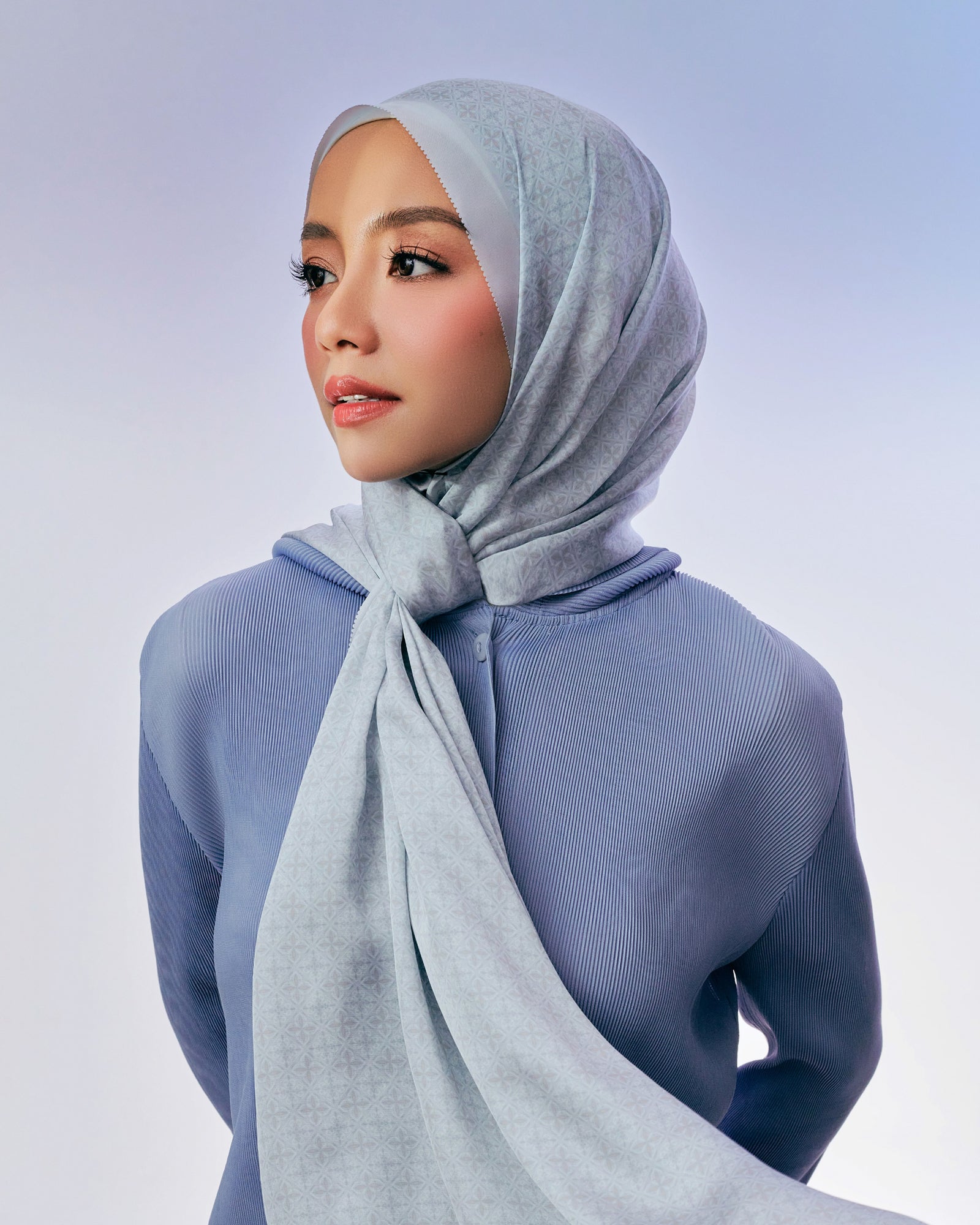 Nour Satin Shawl - Moon