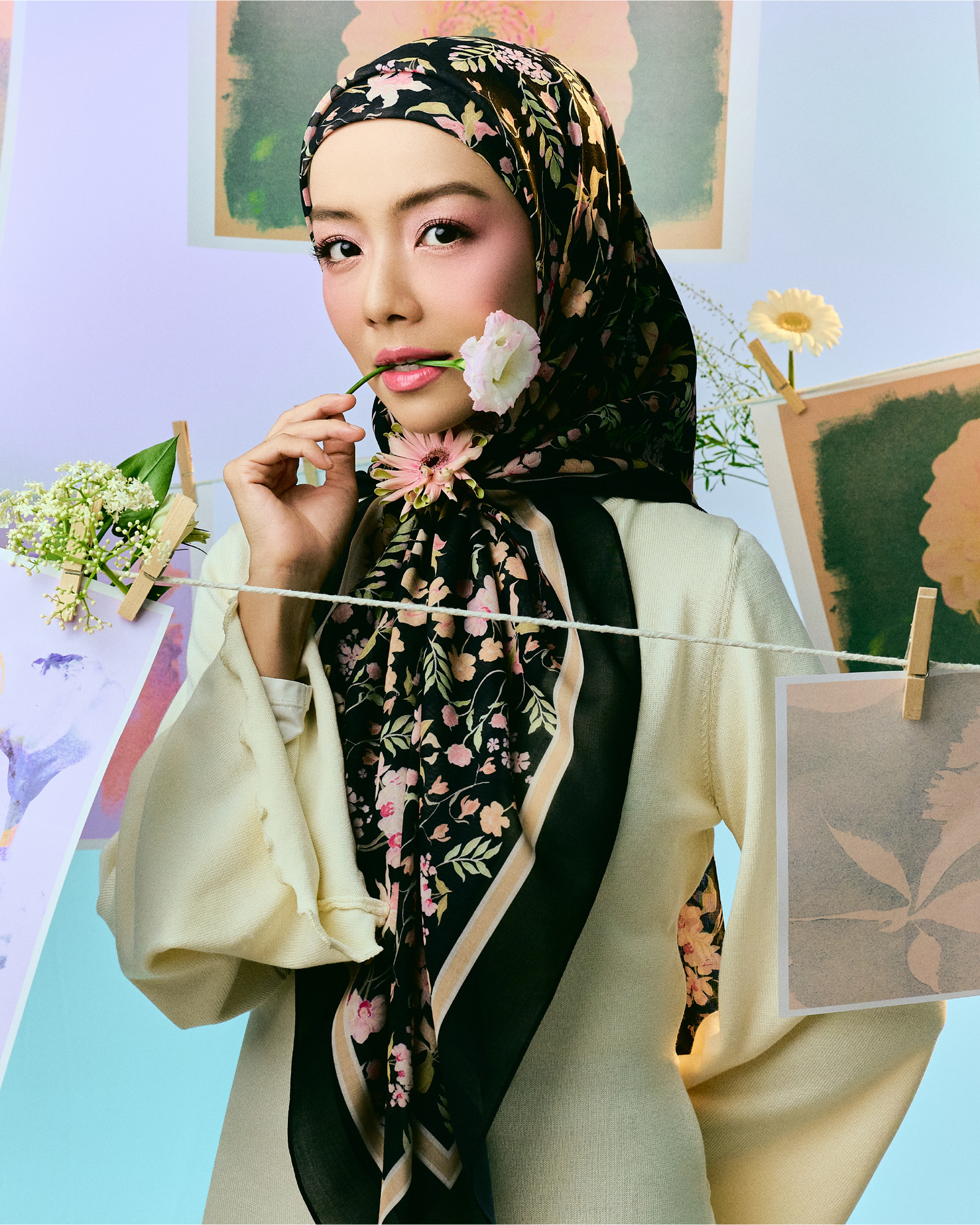 Blooming Belle Square - Black