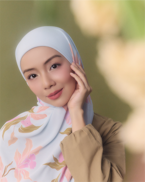 Canting II Square - Baby Blue