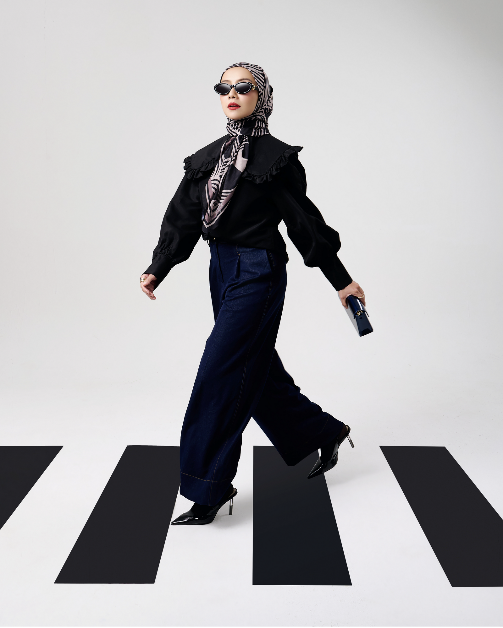 En Route Voile Square - Black