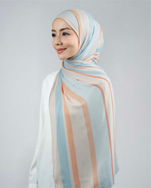 Cloudline Shawl - Blue