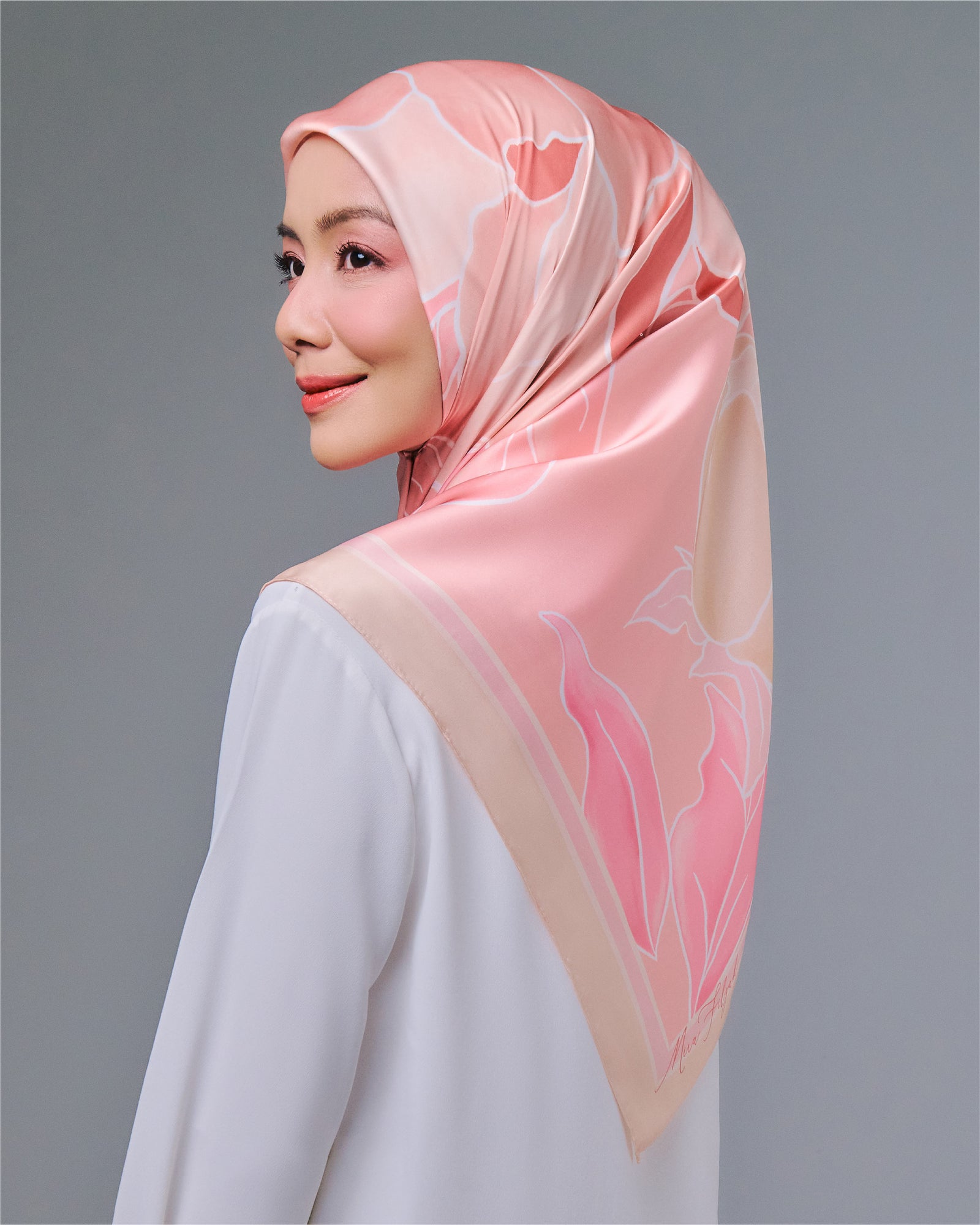 Canting Square - Peach