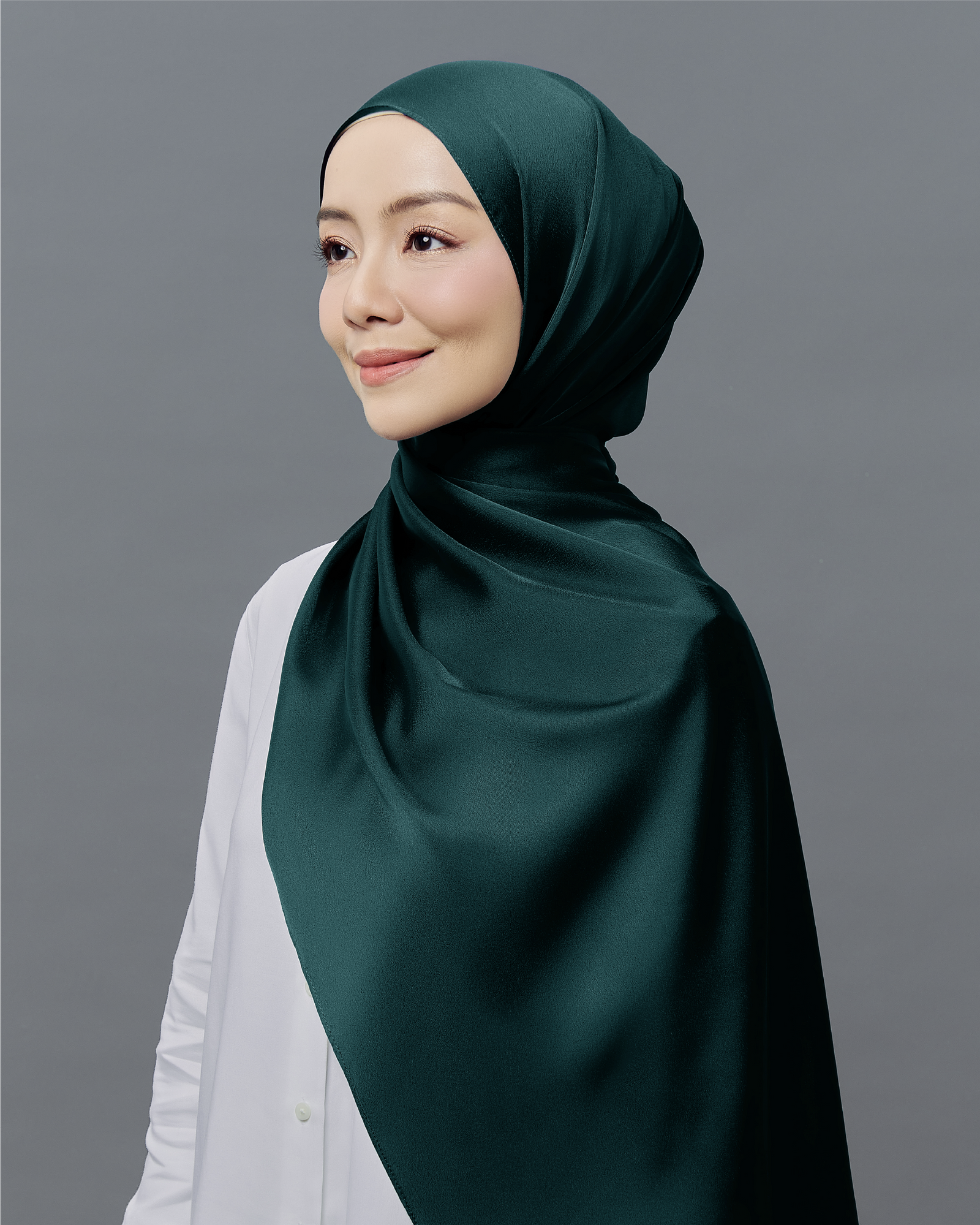 MF Matte Satin Shawl - Emerald