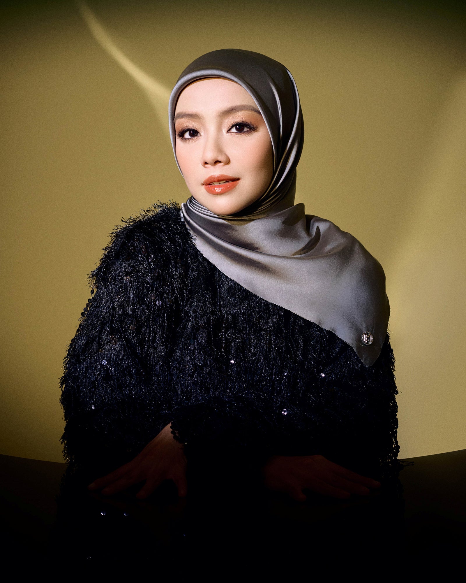 Glam Up Scarf - Charcoal Gray