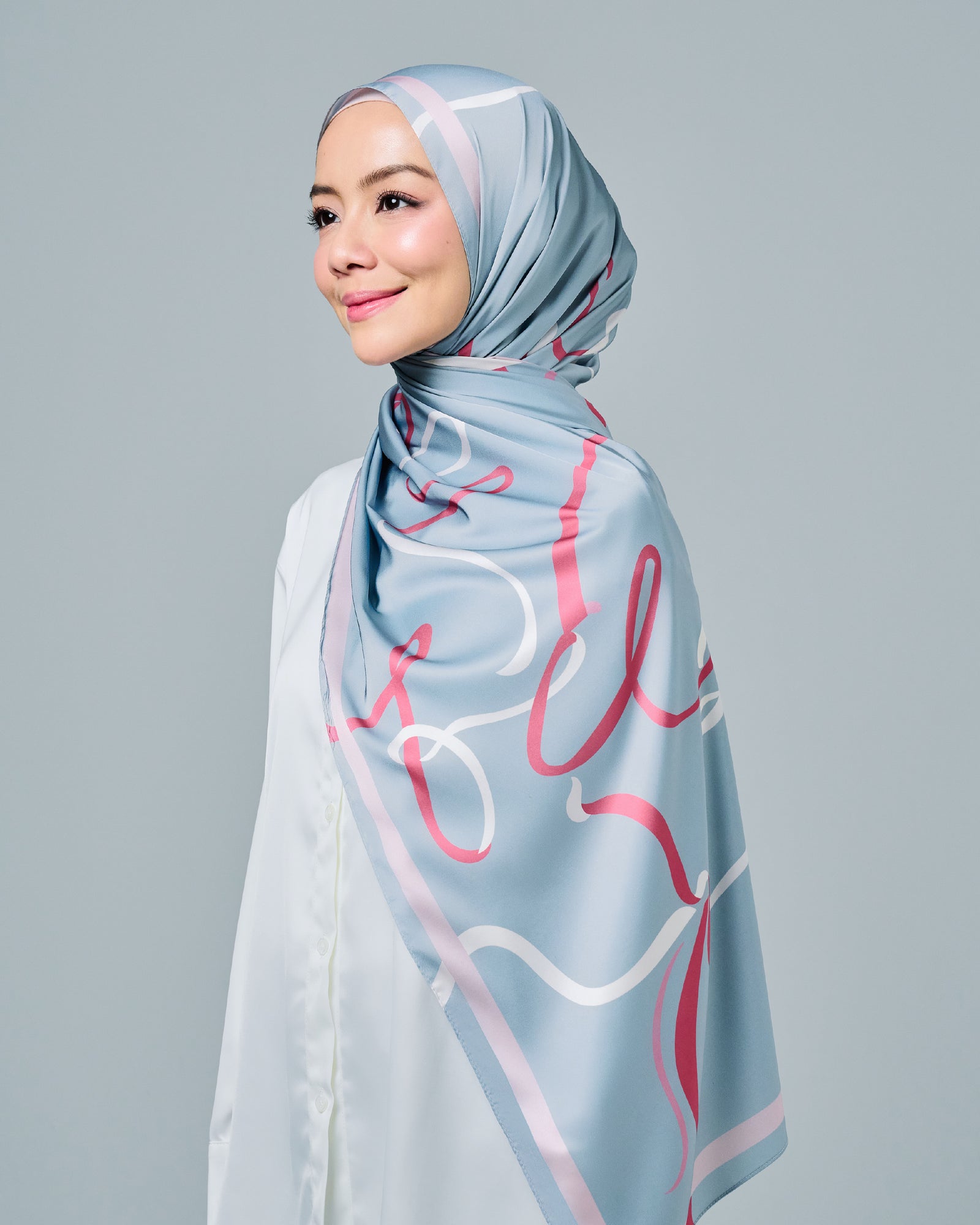 Petite Bow Satin Shawl - Blue