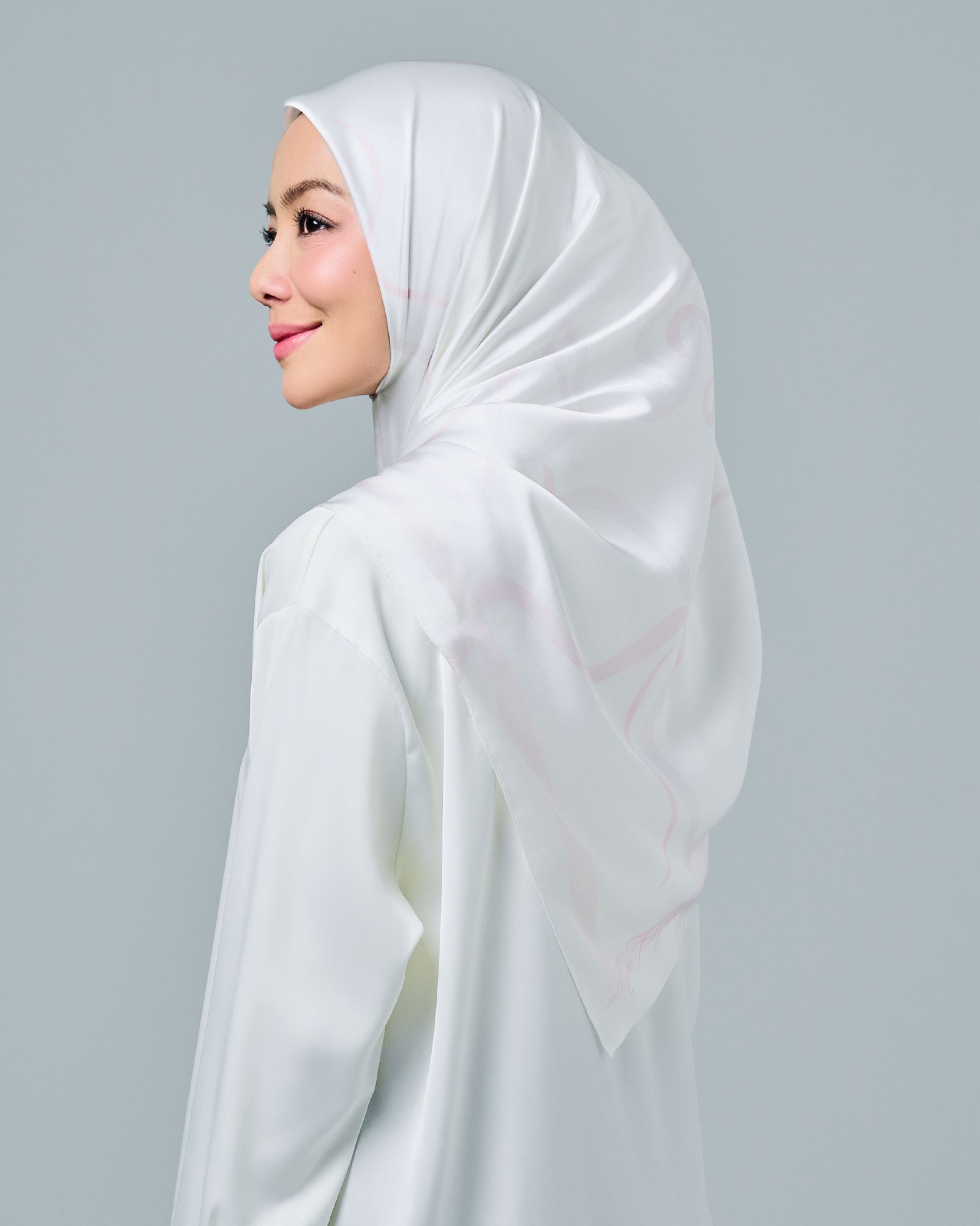Petite Bow Satin Shawl - Baby Pink