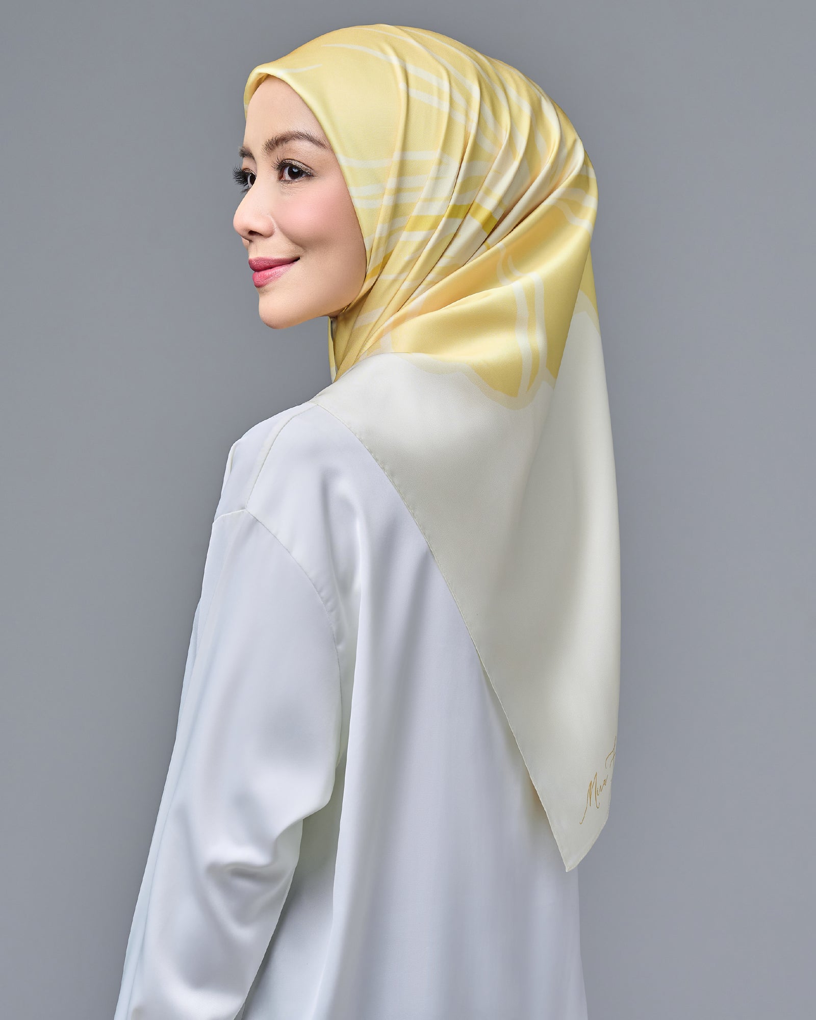 Semarak Satin Square - Kuning