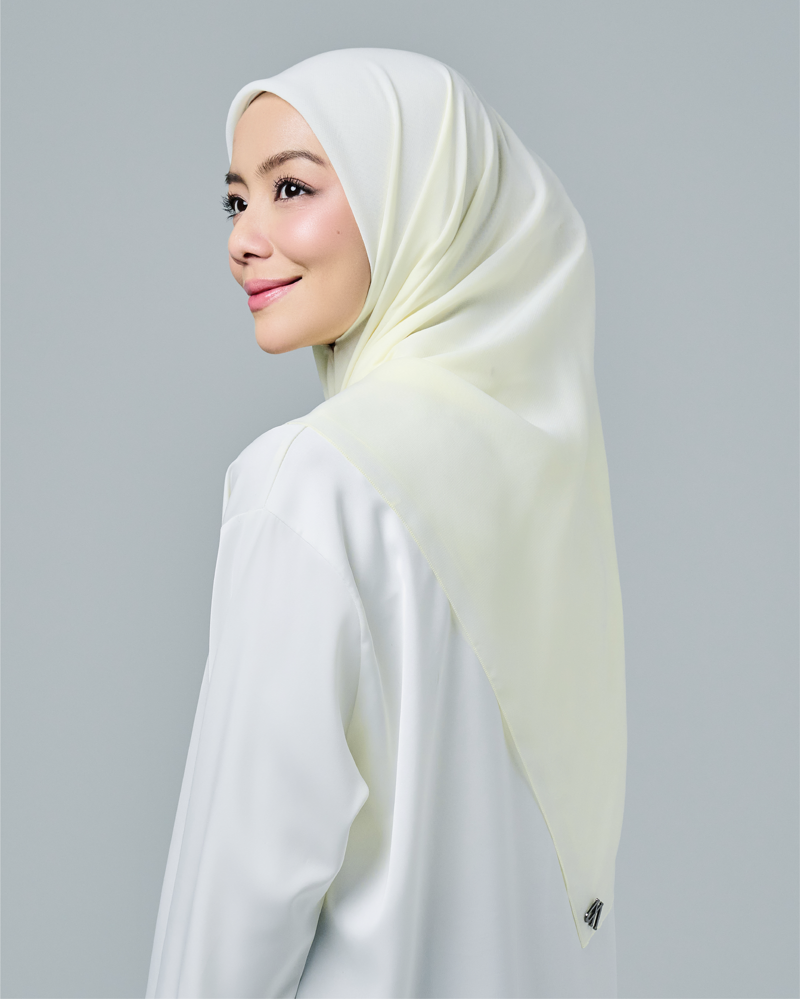 Lumée Scarves - White