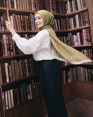 MF Code Square - Brown