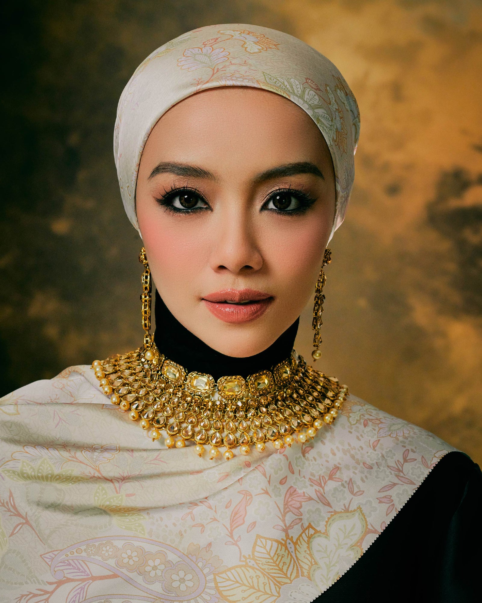 Mastani Satin Square - Cream