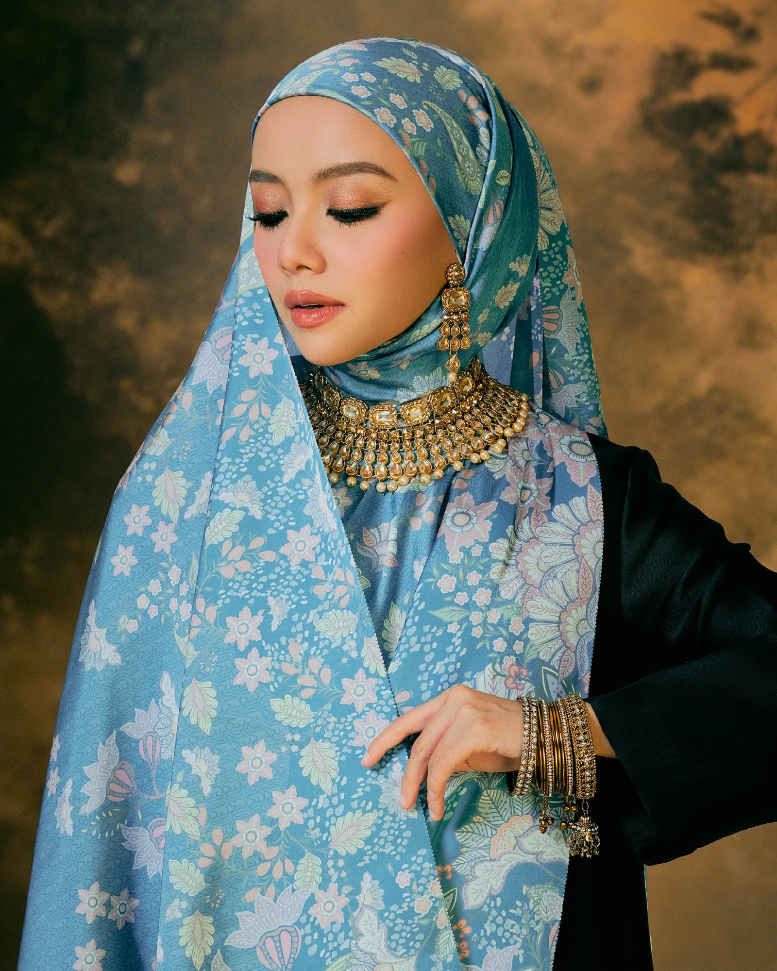 Mastani Satin Square - Sapphire