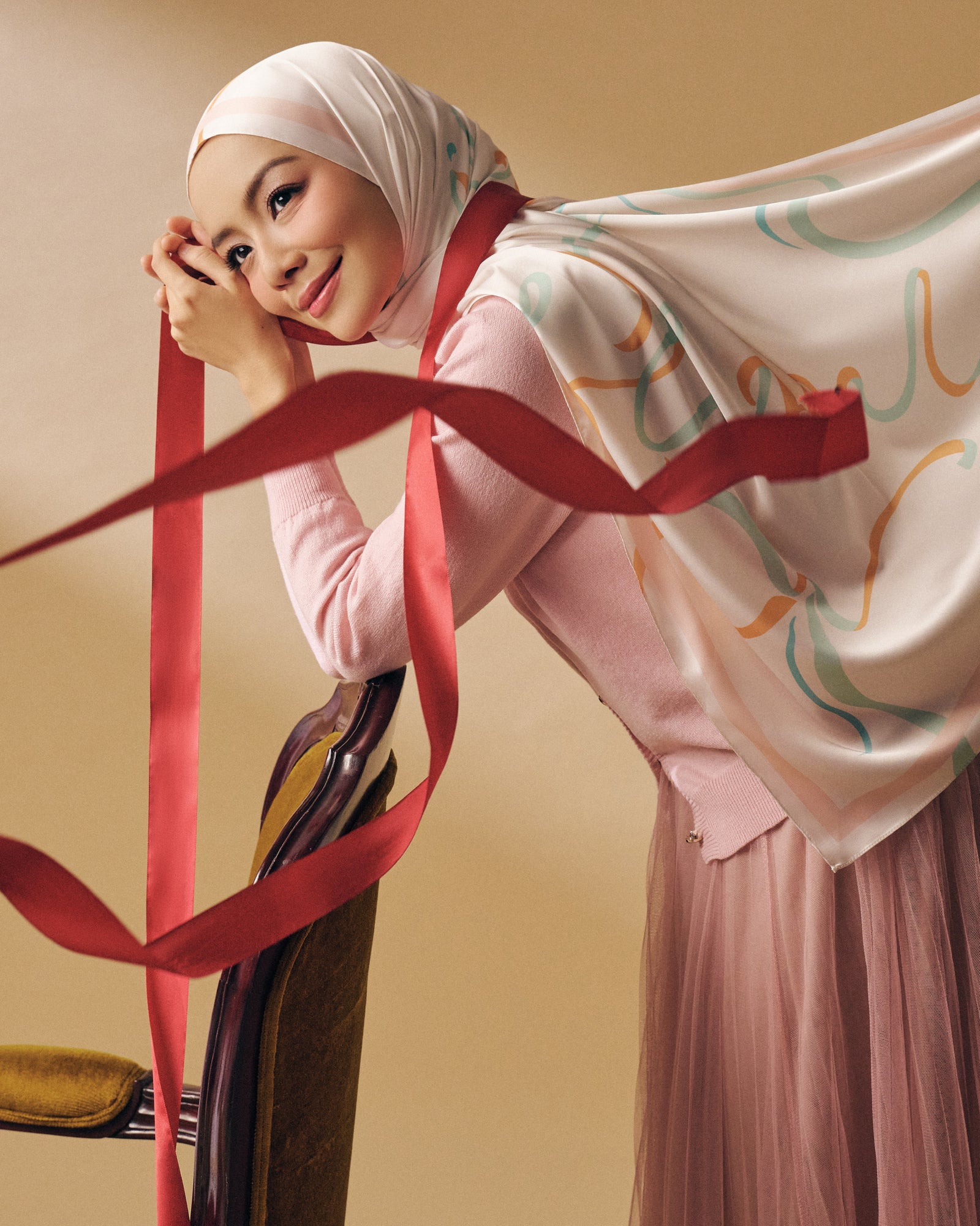 Petite Bow Satin Square - Orange