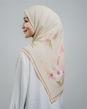 Canting II Square - Olive