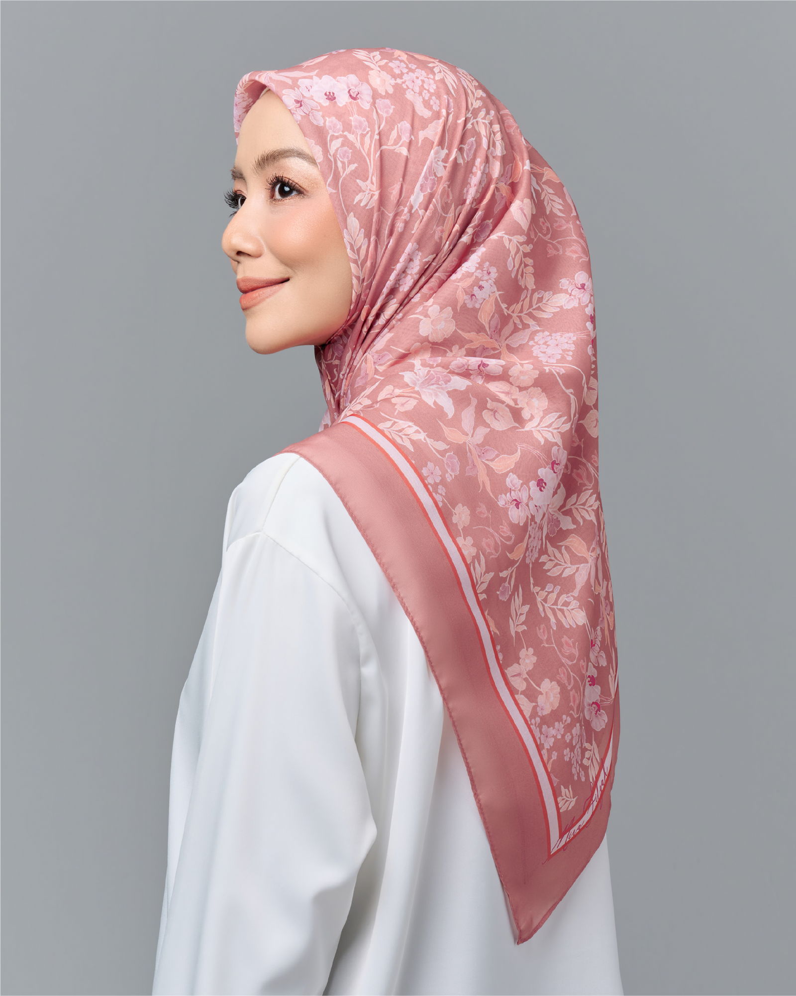 Blooming Belle Square - Pink