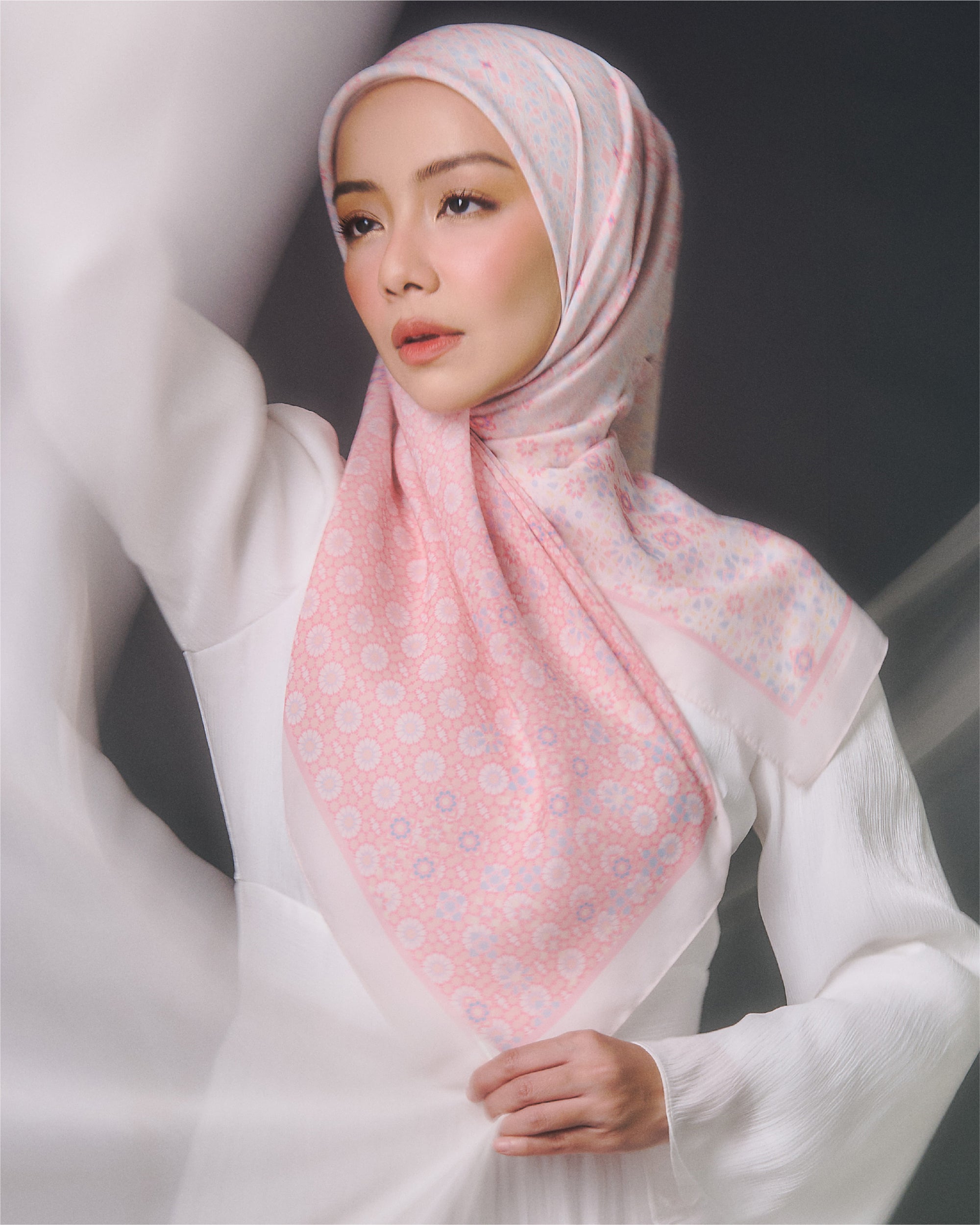 Qalbu Square - Pink