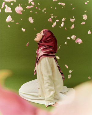 Juwita Satin Square - Red