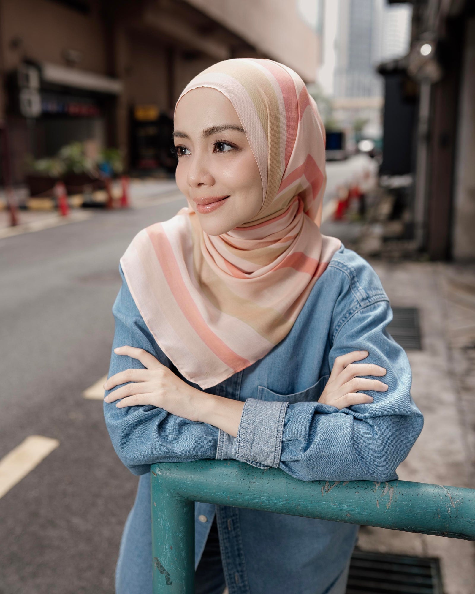 Cloudline Shawl - Sand