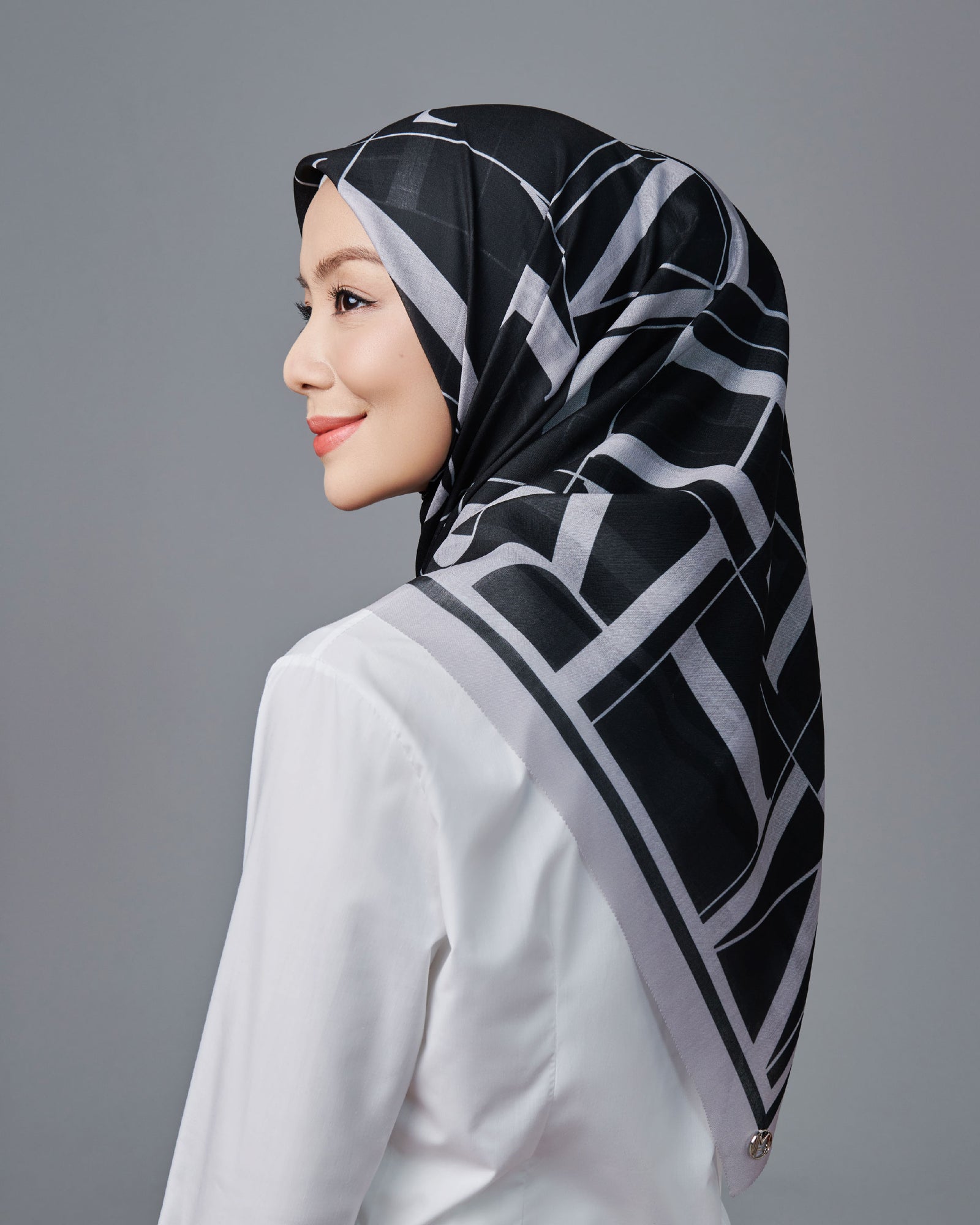 MF Stensils Square - Truffle