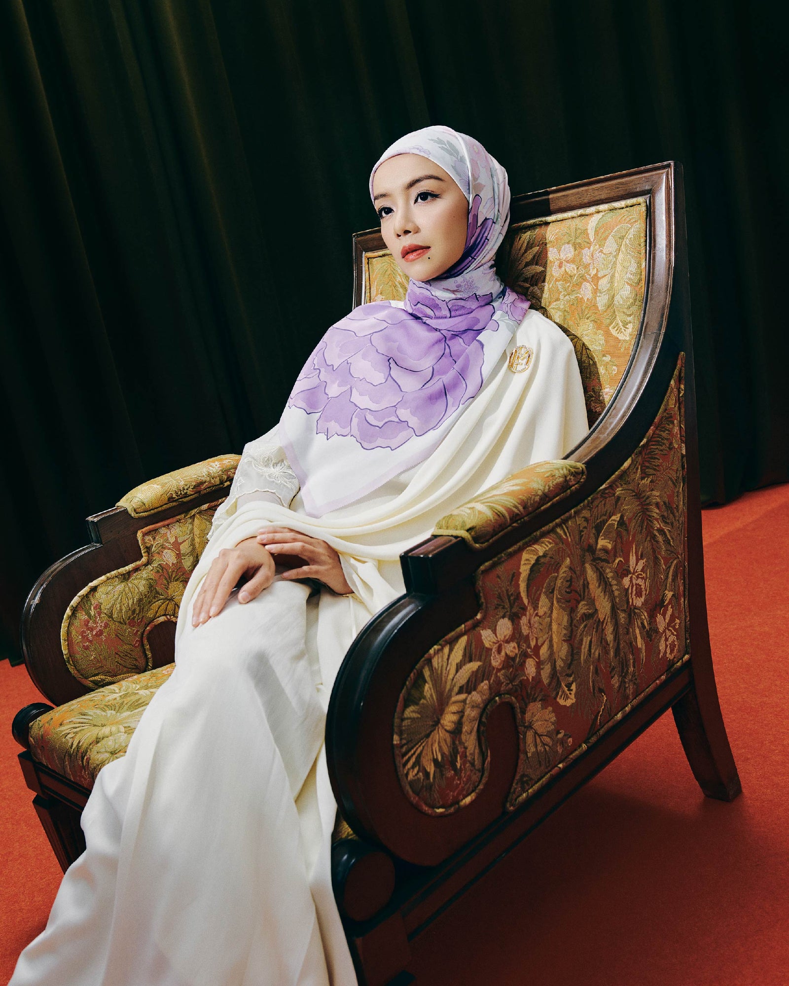 The Yun Square - Lavender