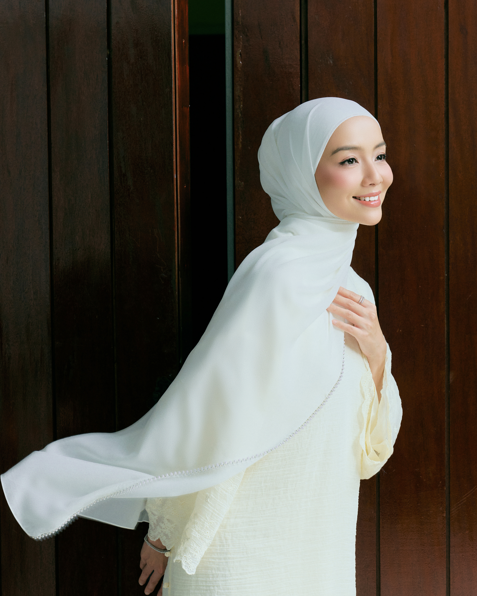 Suri Beaded Shawl - White