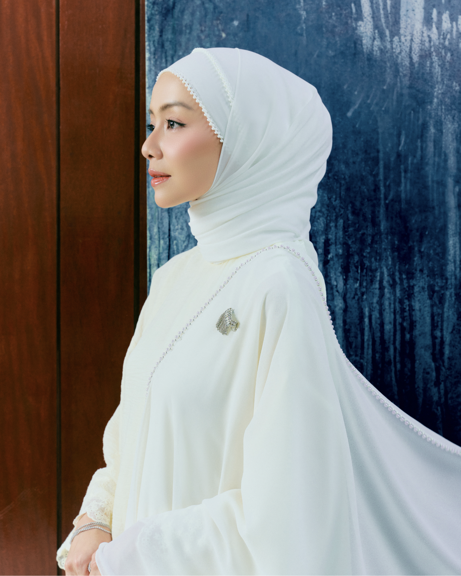 Suri Beaded Square - White