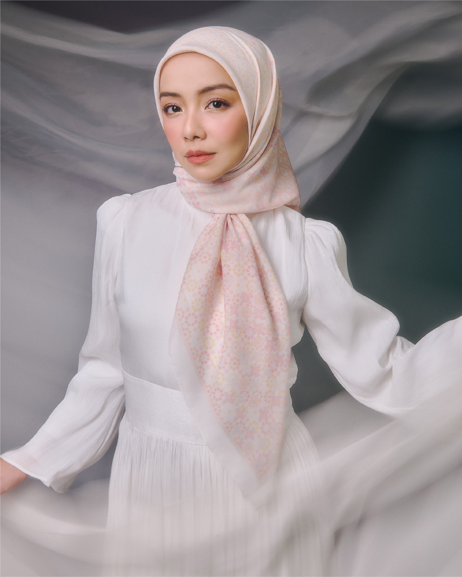 Qalbu Square - White