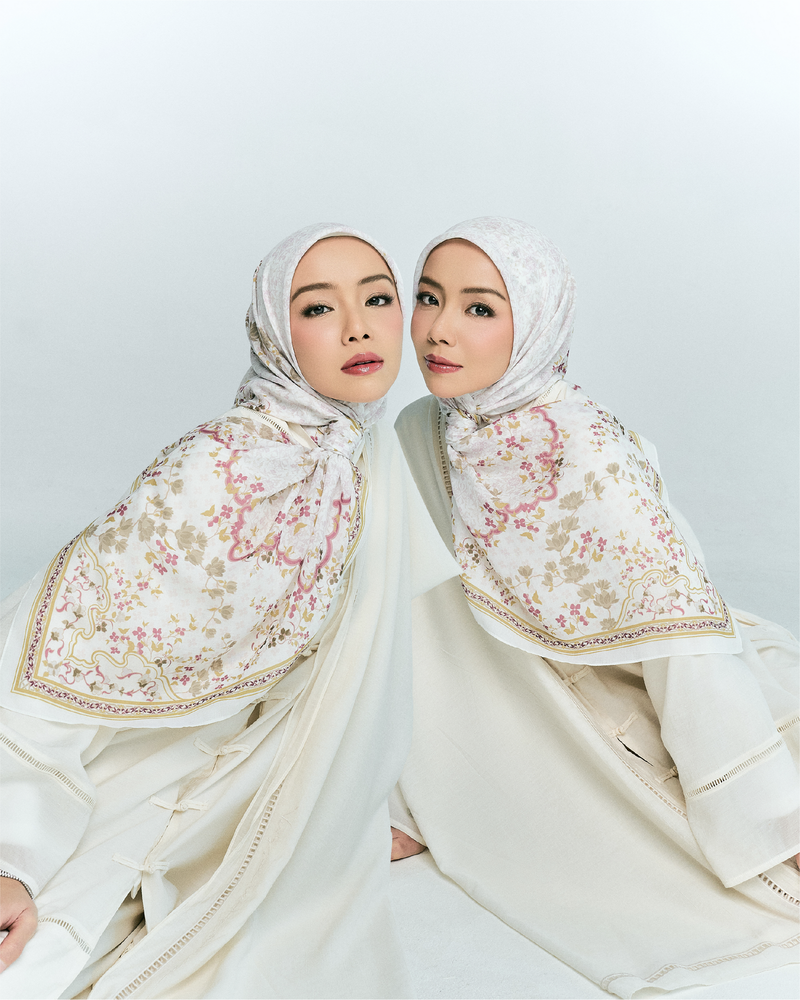 Adinda Voile Square - White