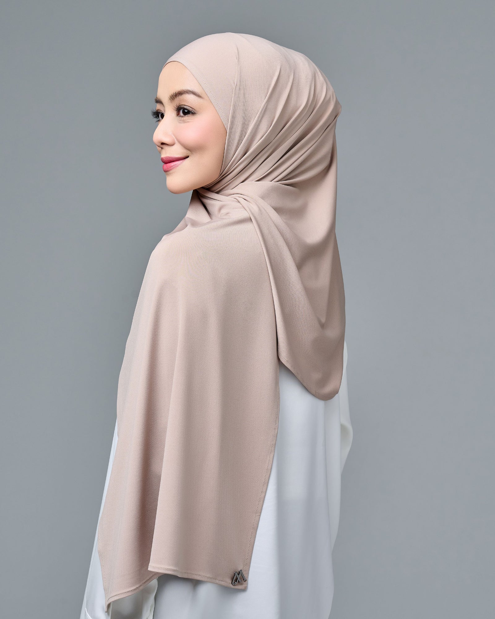Slay-sa Shawl - Taupe