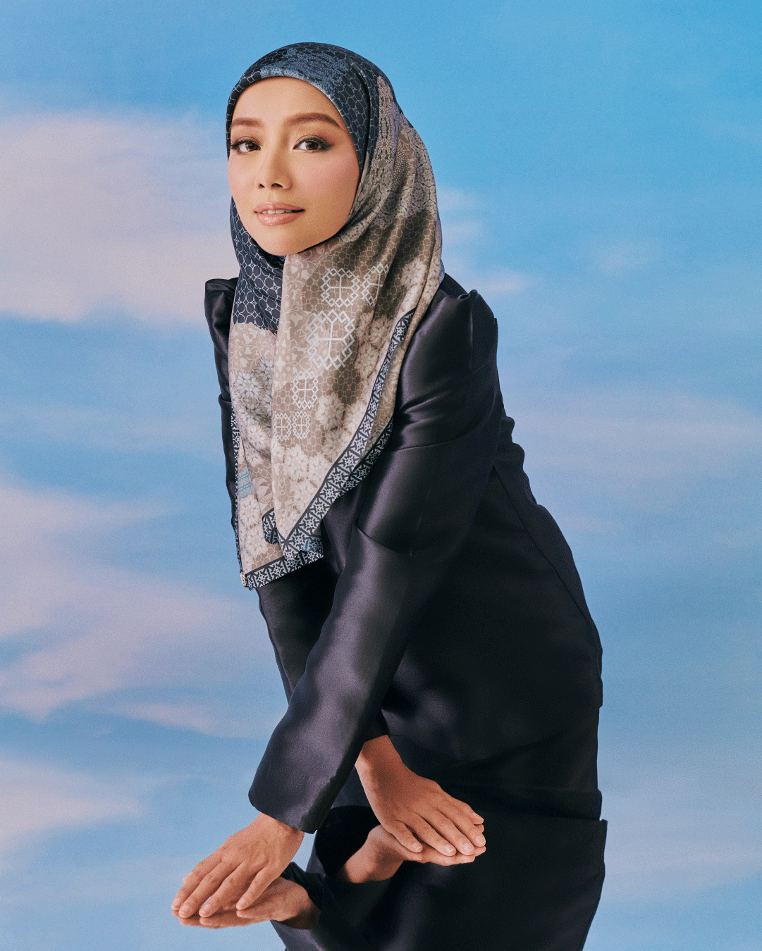 Sweet Dreams Square - Black